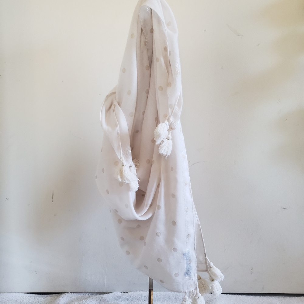 Abercrombie and Fitch Scarf White Polka Dot